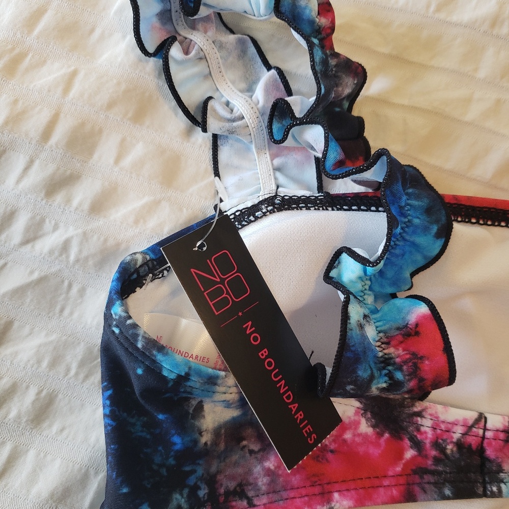 Swimsuit Top-never worn - Picture 4 of 4